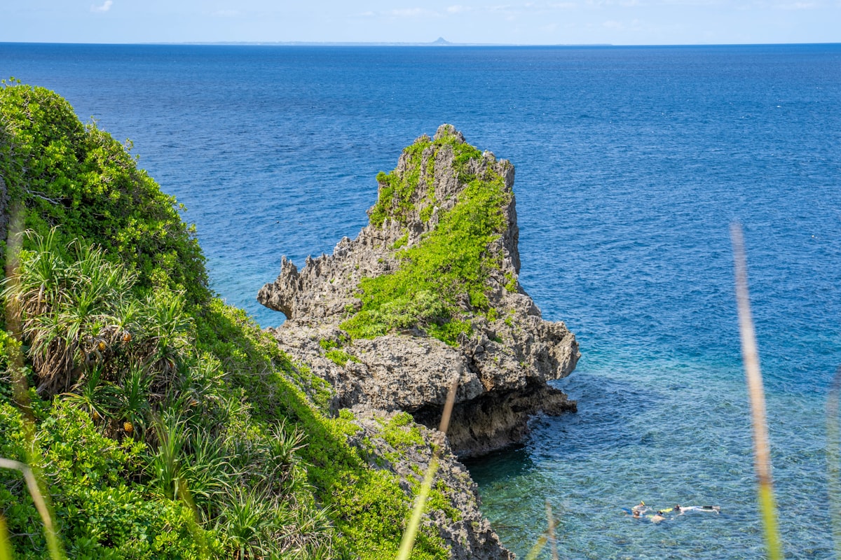 นาฮะ - เกาะมันนะ - Blue Cave